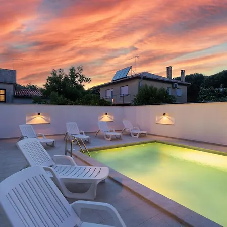 Casa Toni Large Private Pool Wifi Valdebek