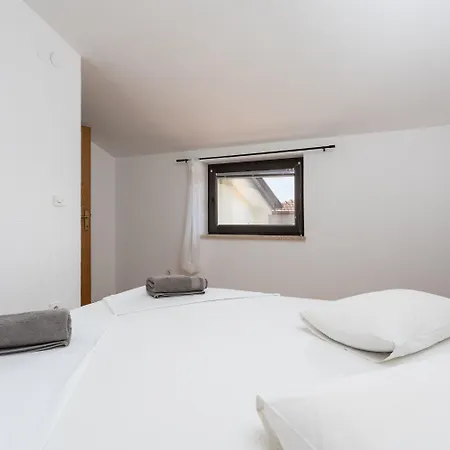 Casa Toni Вилла Valdebek