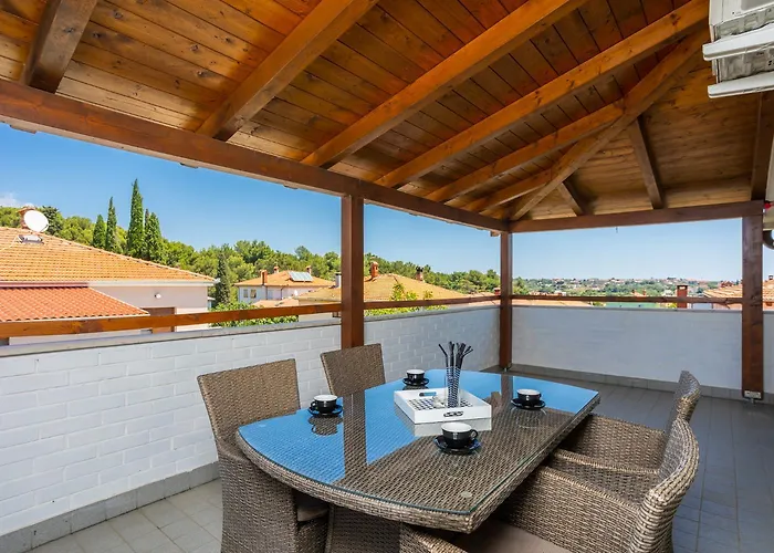 Casa Toni Large Private Pool Wifi 别墅 Valdebek