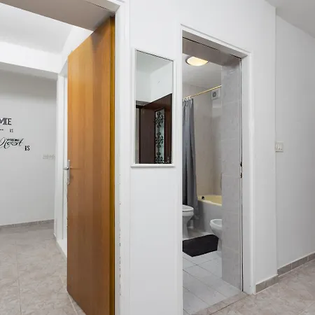 Casa Toni Valdebek