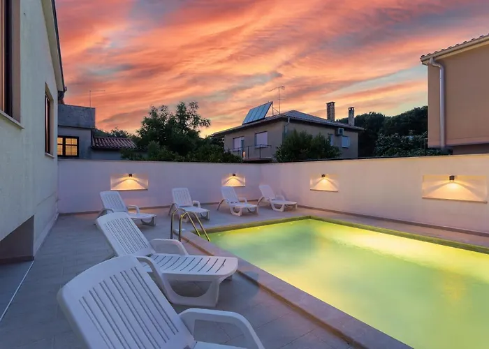 Casa Toni Large Private Pool Wifi Valdebek