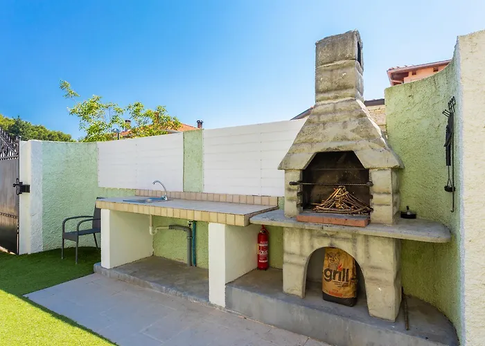 Casa Toni Large Private Pool Wifi Valdebek